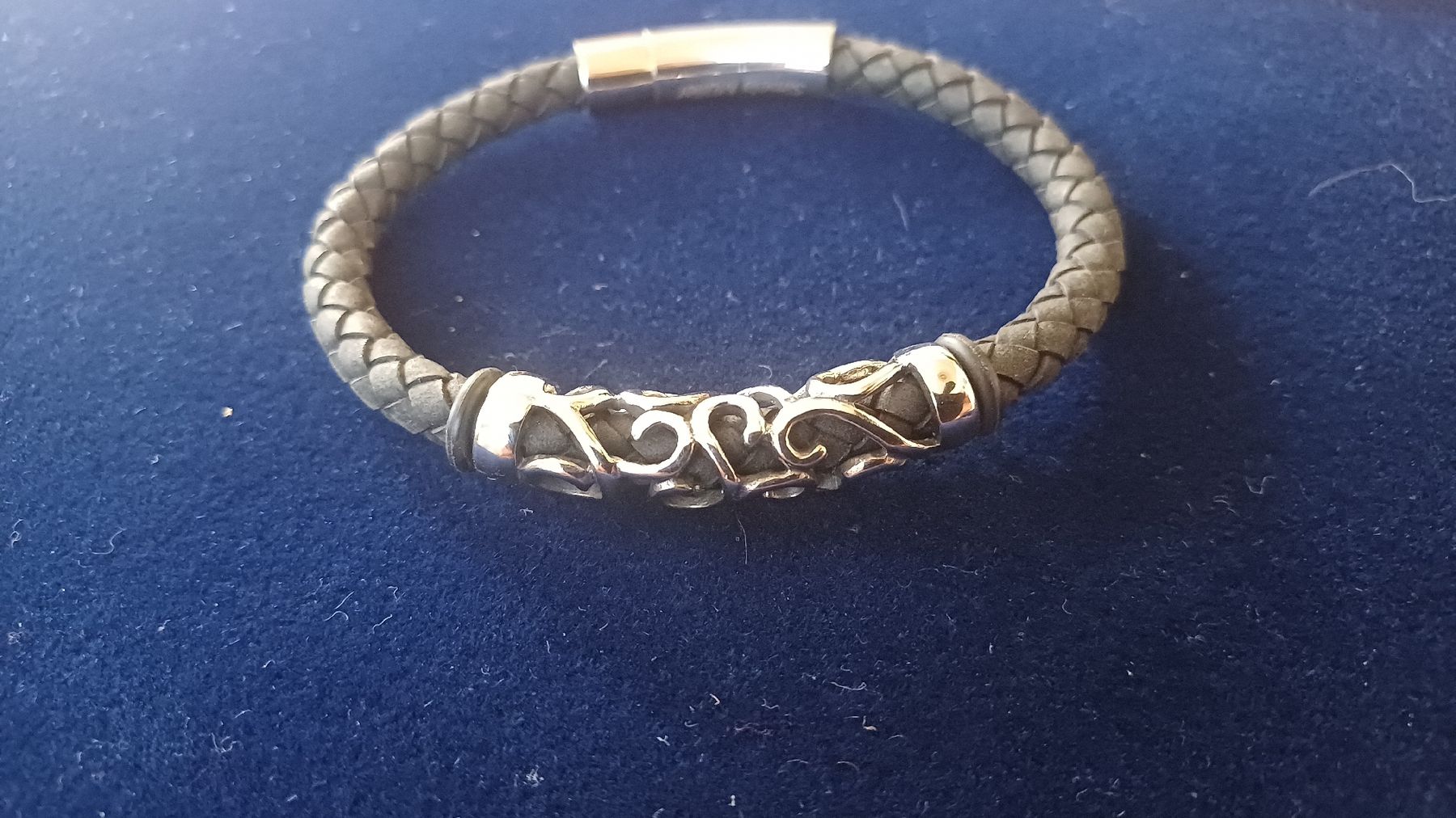 Bracciali & Braccialetti: Schöner Armring  – Usato da Flawil venduto da Naphtali 5