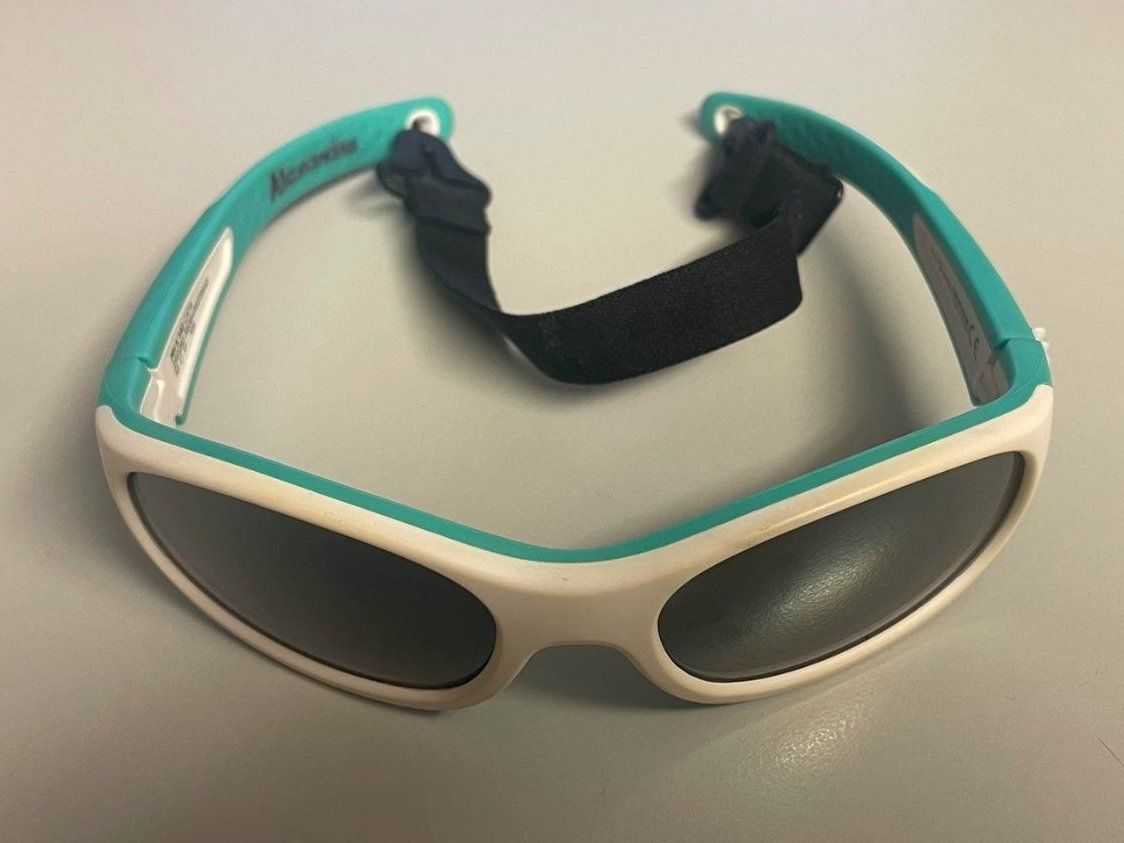 Occhiali & Lenti: Sonnenbrille für Kinder – Usato da Sachseln venduto da Quaker0 3