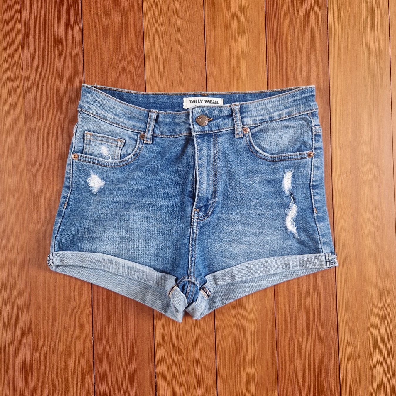 Tally Weijl Jeans: Shorts Gr. 36 von Tally Weijl – Gebraucht aus Muttenz von bebbi523