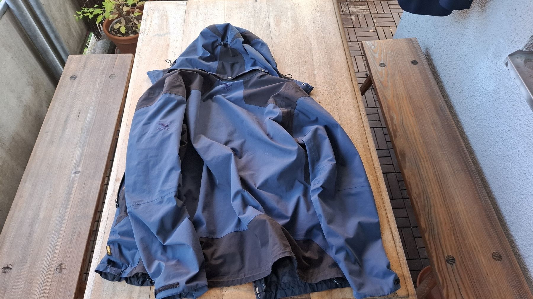 Salewa Jacken: Salewa Jacke GoreTex XL – Gebraucht aus Zürich von witike 3
