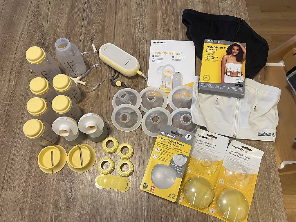 Accessoires pour allaitement: Medela Freestyle flex Milchpumpe – D'occasion à Engelburg par Haenirahel