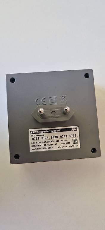 Avm WiFi: Fritz!Repeater 1200AX – Usato da Arlesheim venduto da Angus131 1