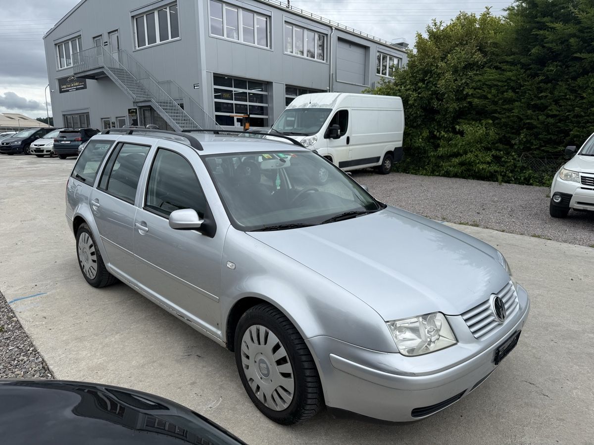VW Automobili: VW Bora Variant 2.0 4Motion (Benzin/4x4) – Usato da Menziken venduto da rob_z8tq 5