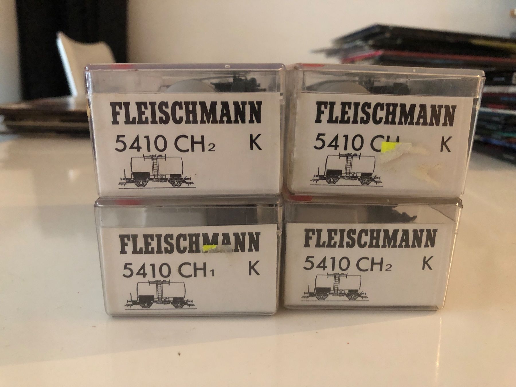 Fleischmann Modellini di ferrovie: Fleischmann 4er Set 5410 CH Neu – Nuovo e nell'imballaggio originale da Ostermundigen venduto da Garmin03 1