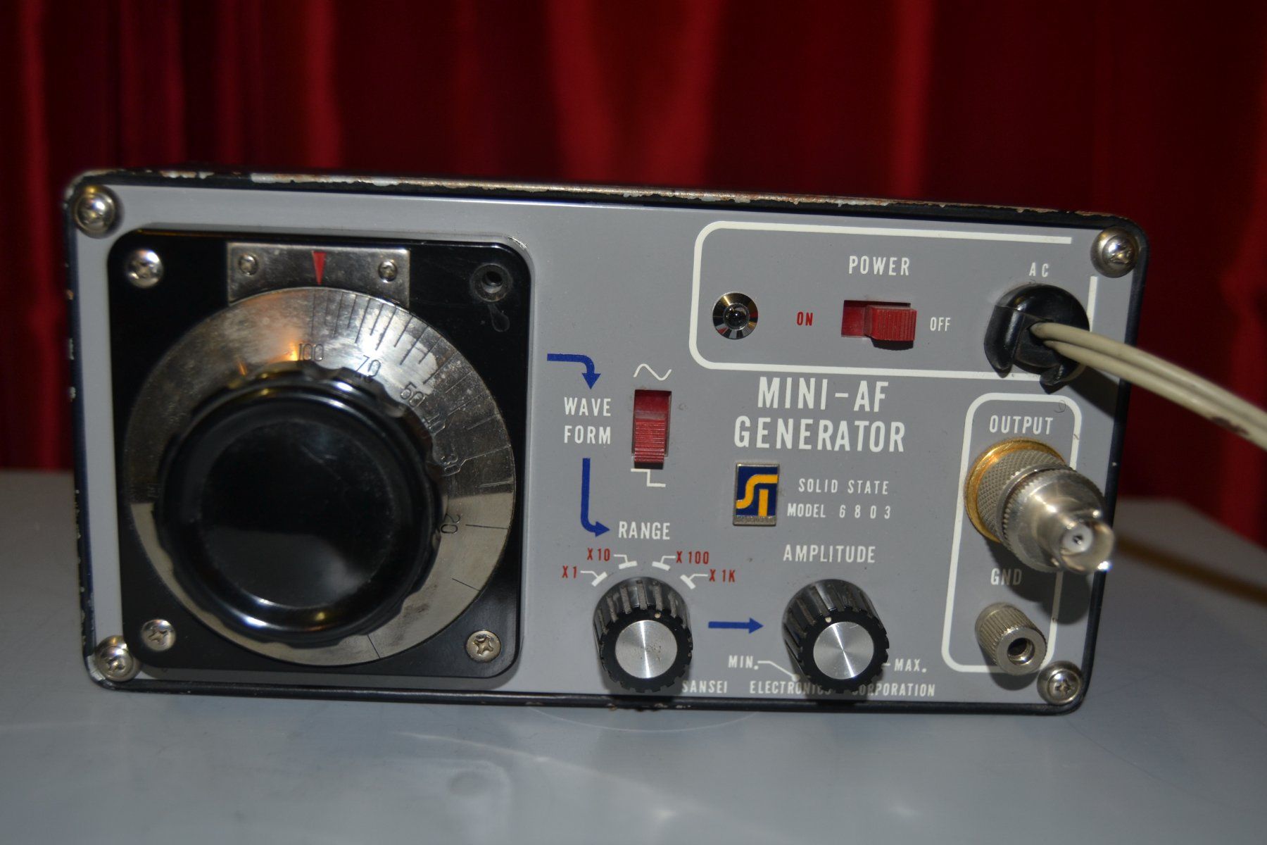 Messen: Frequenzgenerator Audiobereich 10Hz - 100kHz – Gebraucht aus Wil SG von fanofrio