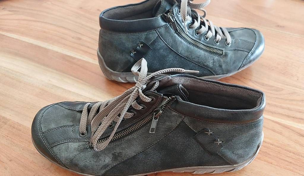 Scarpe da uomo: Freizeitschuhe, echt Leder, Gr. 42/43 – Usato da Basel venduto da hbe_6gsv 1