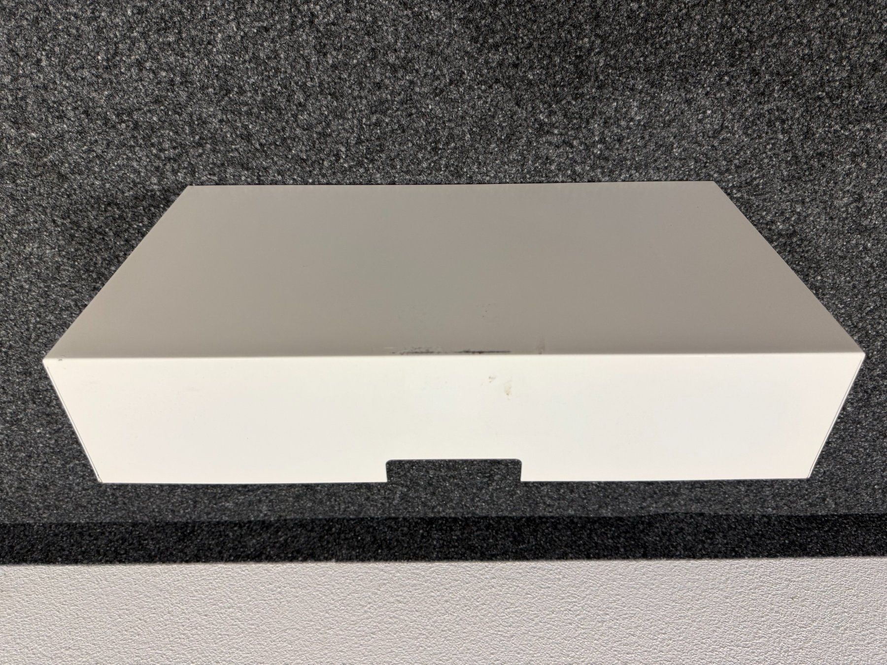 Altro in Decorazioni & Accessori: ELLOVEN  Monitorerhöhung mit Schublade – Usato da Boswil venduto da ReyTiburon 2