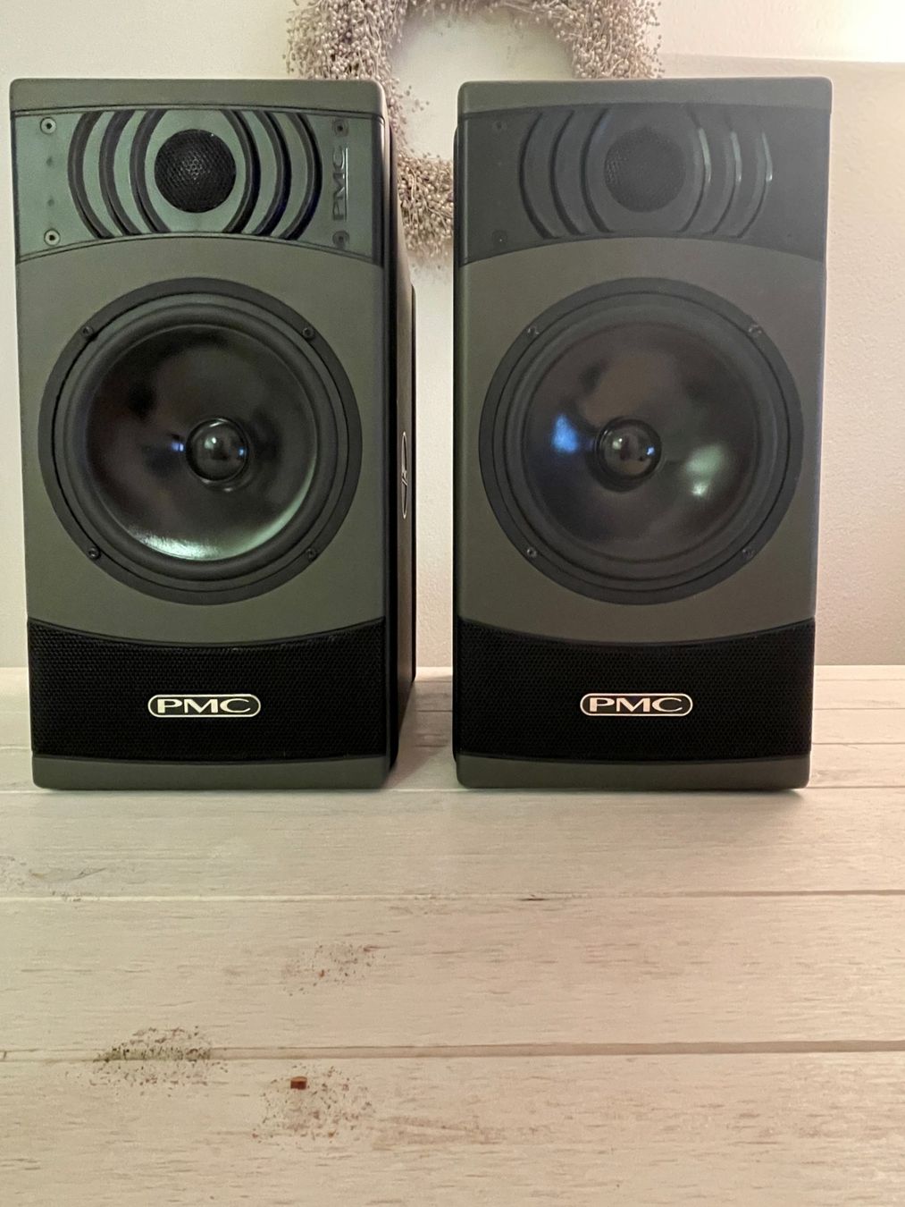 PMC Casse acustiche: PMC Result6 Studio Monitore Lautsprecher Neupreis CHF 2700 – Nuovo (secondo la descrizione) da Luzern venduto da wnif