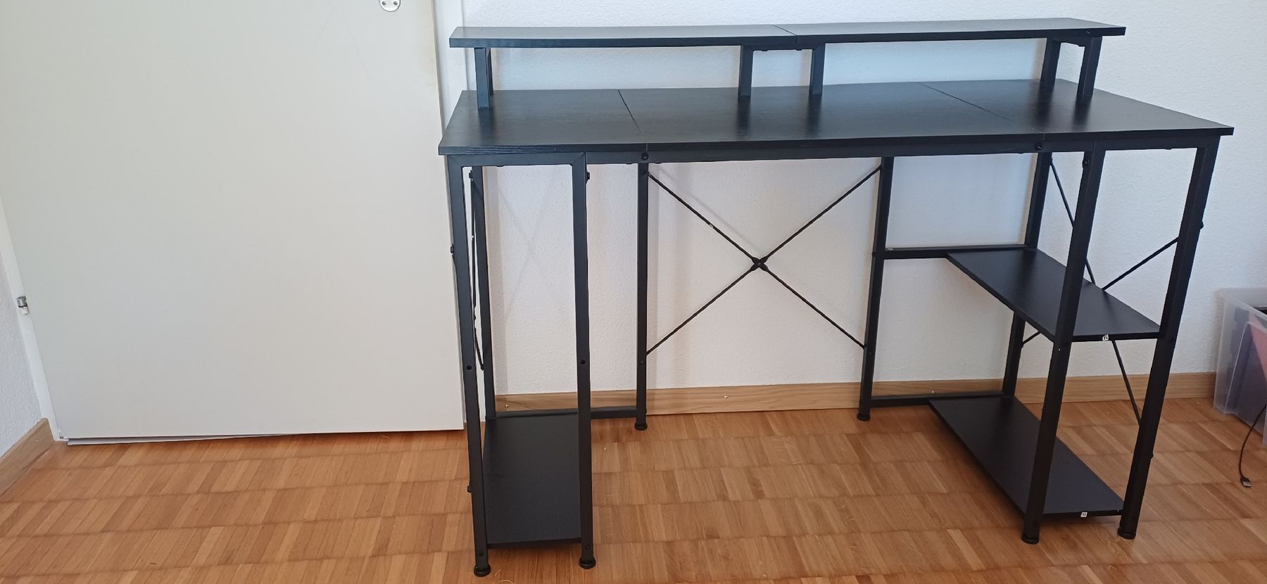 Tische: Gaming Tisch  – Gebraucht aus uster von Neaele 2