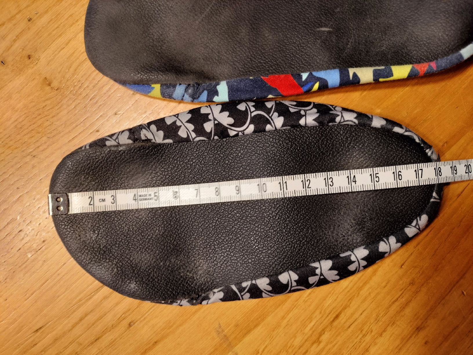 Scarpe per ragazzi: Slipstop Badeschuhe 2 Stück 27-28 – Usato da Gordevio venduto da LadyTicino 6