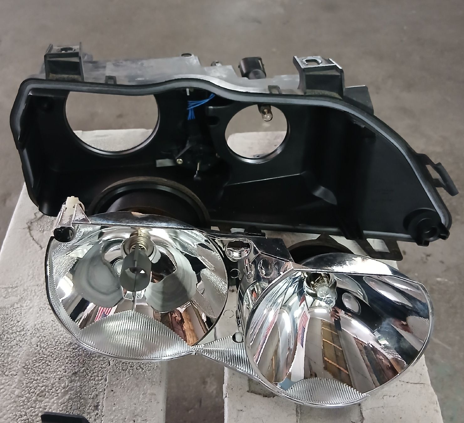 BMW Phares: Phares BMW E39 540  – D'occasion à la heutte par Auto-stock 1