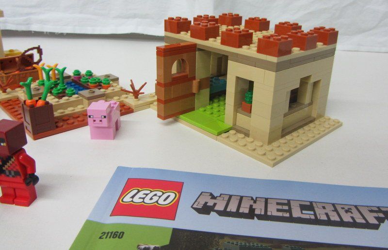 Lego Kit di costruzioni: LEGO Minecraft 21160 "The Illager Raid  " – Usato da Kreuzlingen venduto da Han-Solo-68 5