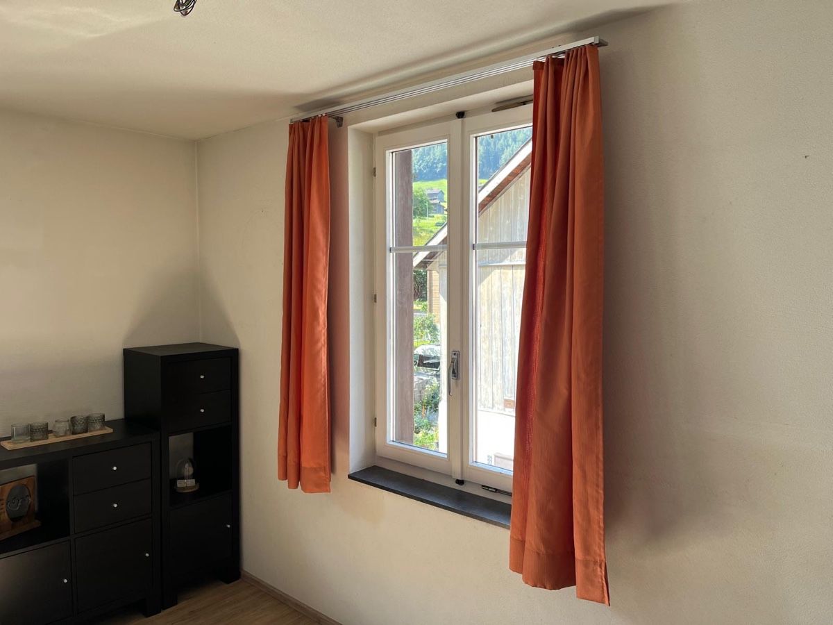 Rideaux: 10 Vorhänge orange – D'occasion à Jenaz par nino.fluetsch 2