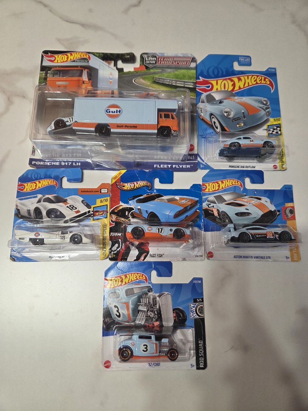 Hot Wheels Modellini d'auto: HOTWHEELS GULF – Nuovo e nell'imballaggio originale da Renens VD venduto da rod_tff7