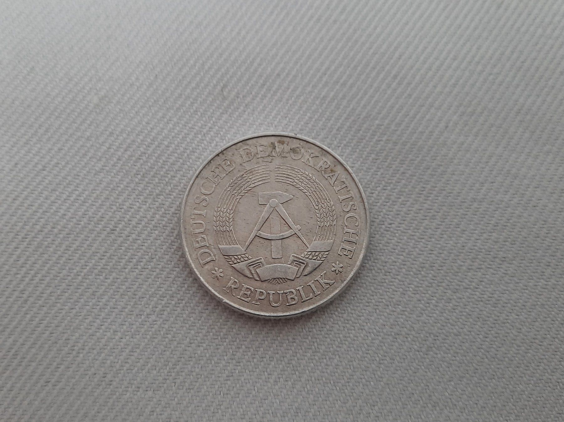 Tutti le monete: Münzen der DDR, Mark und Pfennig – Usato da Beinwil am See venduto da Restwert_Beinwil 3