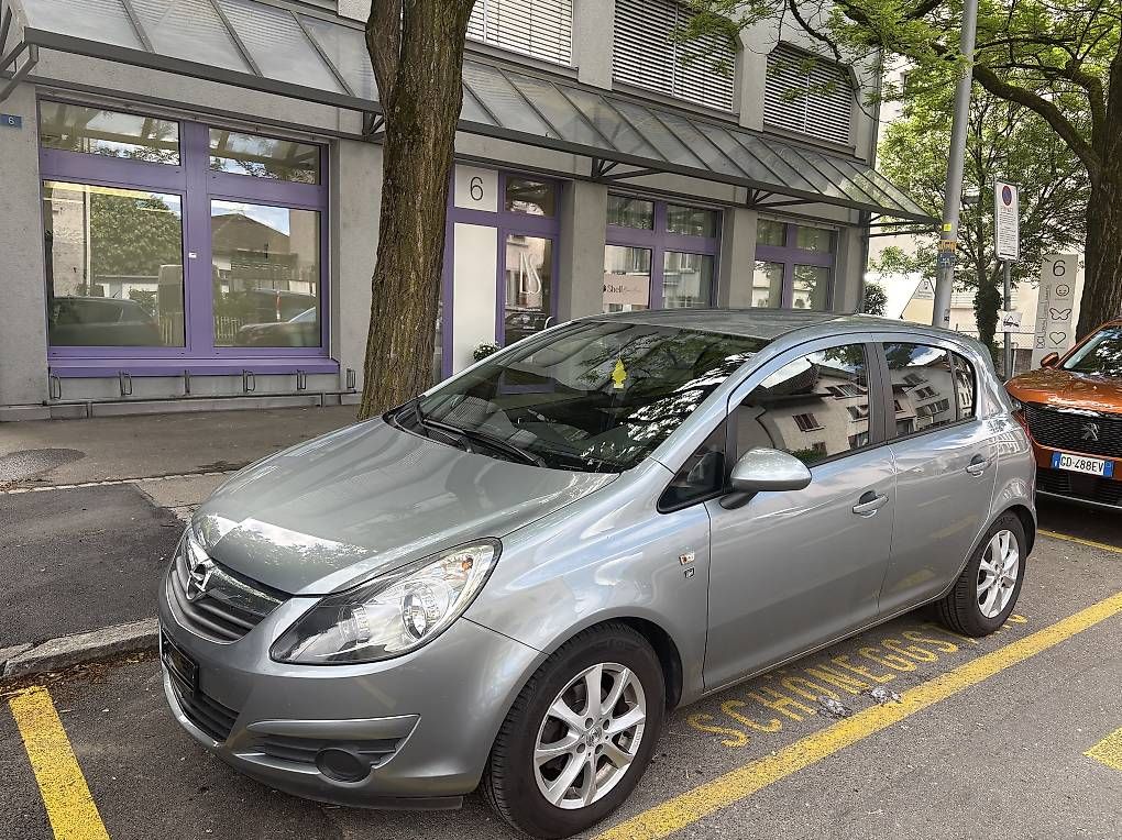 Automobili: Opel Corsa D 1.4 automat – Usato da Dietikon venduto da Arlind.d00