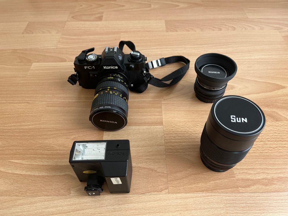 Konica Appareil photo: Photokamera Konica FC-1 mit 3 Objektiven und Zubehör – D'occasion à Dürnten par guenthard 1