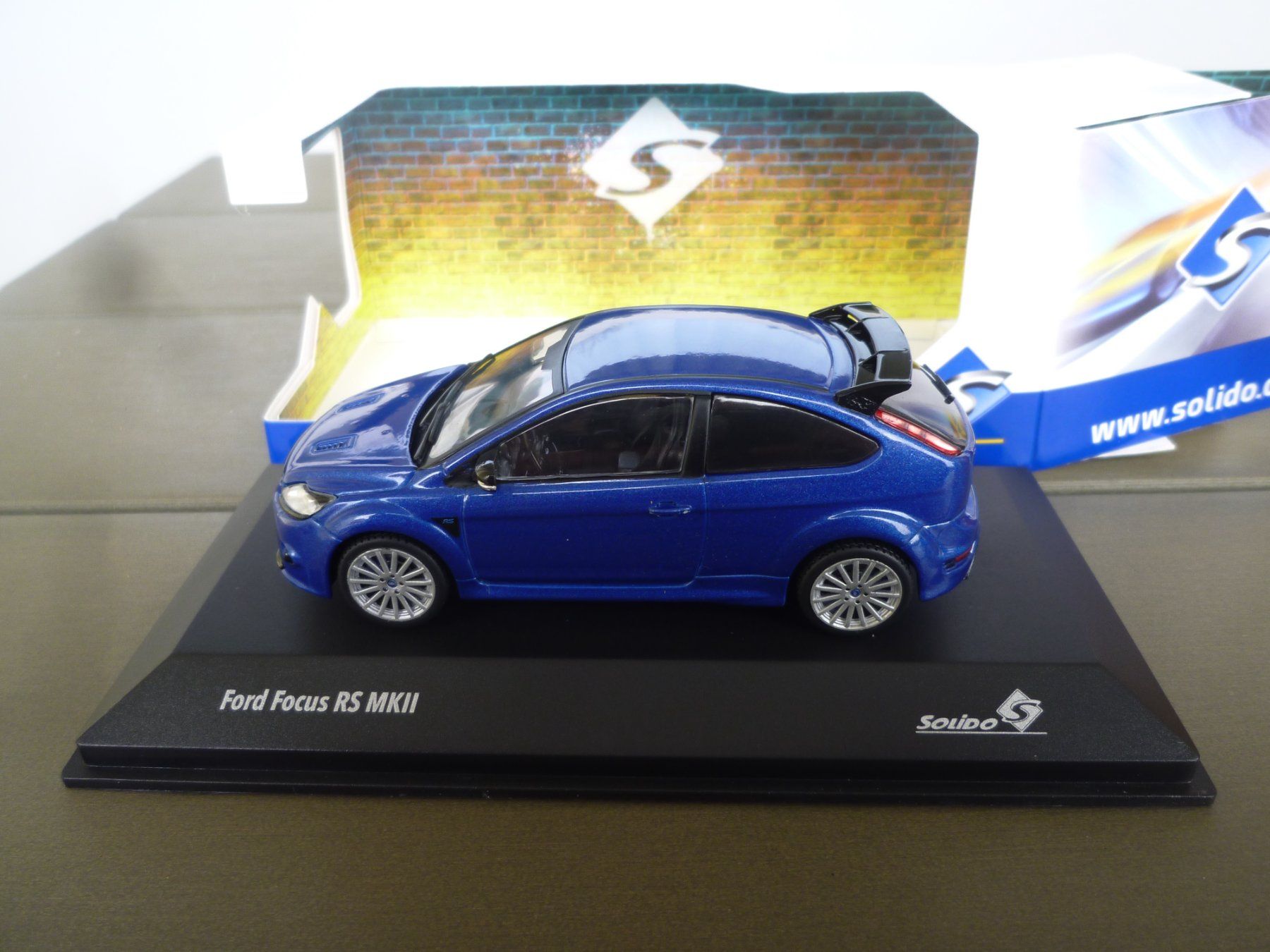 Ford Modellini d'auto: Ford Focus RS MKII – Nuovo e nell'imballaggio originale da Flawil venduto da Imperiosud 4