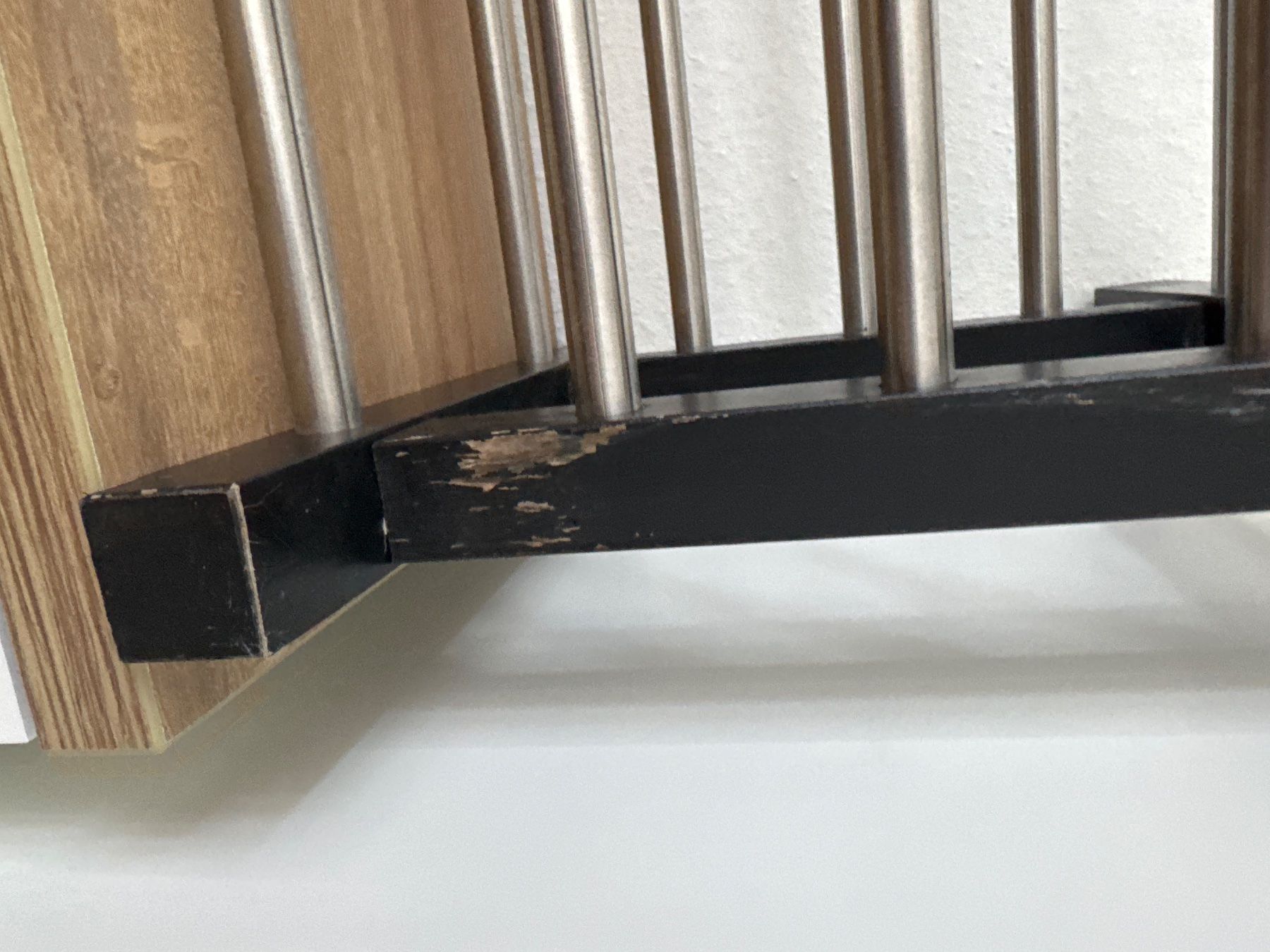 Étagères: Schuhregal Metall Holz 2 Ebenen – D'occasion à Arlesheim par Eli_77 1
