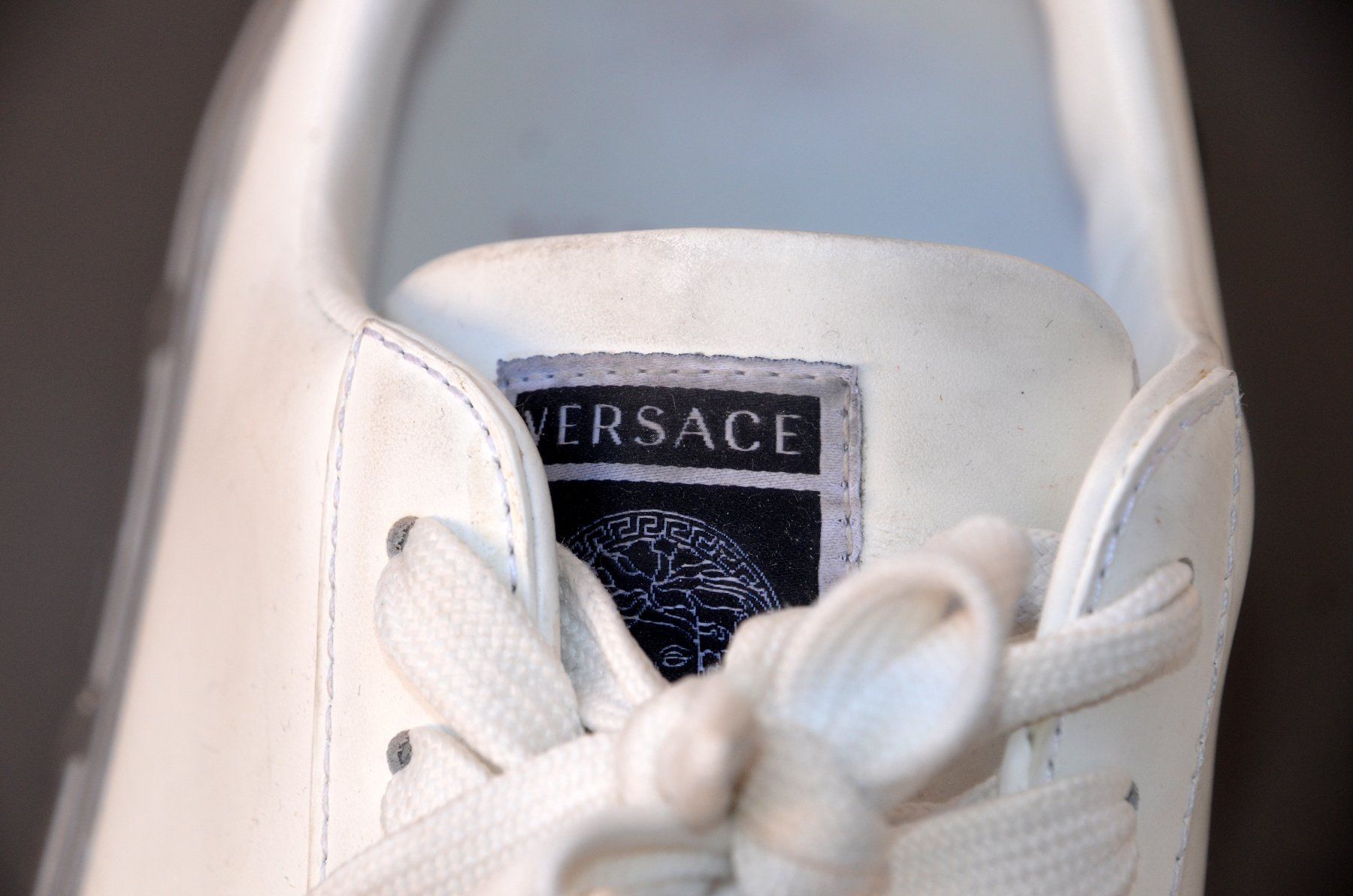 Versace Scarpe da uomo: Versace Sneakers  .40 – Usato da Collonges venduto da Allegree 7