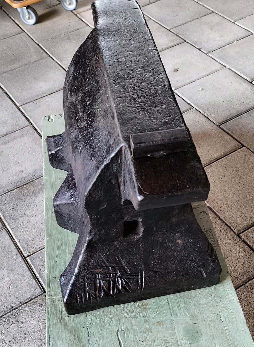 Attrezzi da lavoro: Spätgotischer Amboss – Usato da Maladers venduto da der_Holzwurm 2
