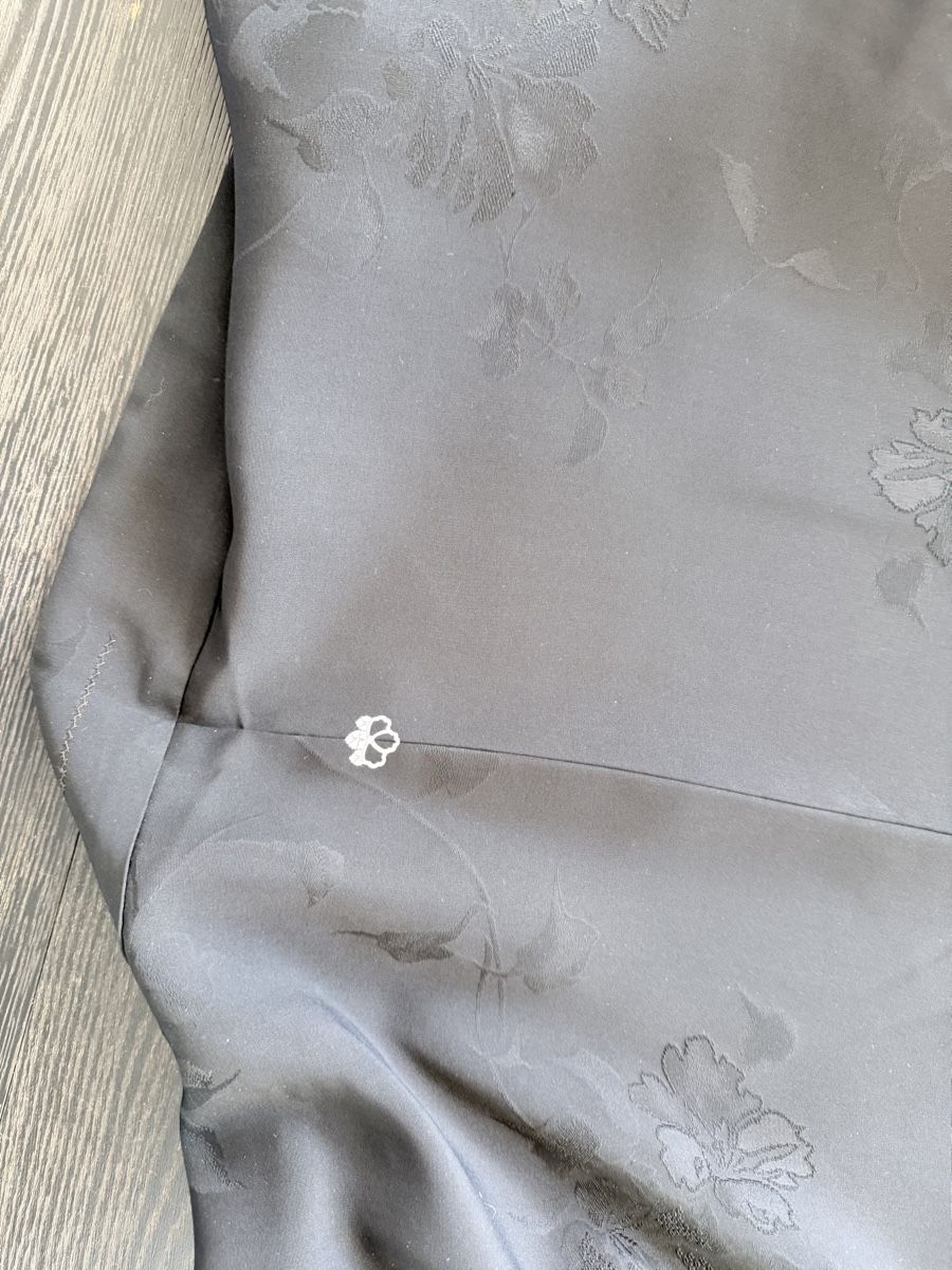 Art international: Black Kimono Jacket Floral Pattern Silk Blend Size M – Neuf (Voir description) à Zollikon par houseofsamar 4
