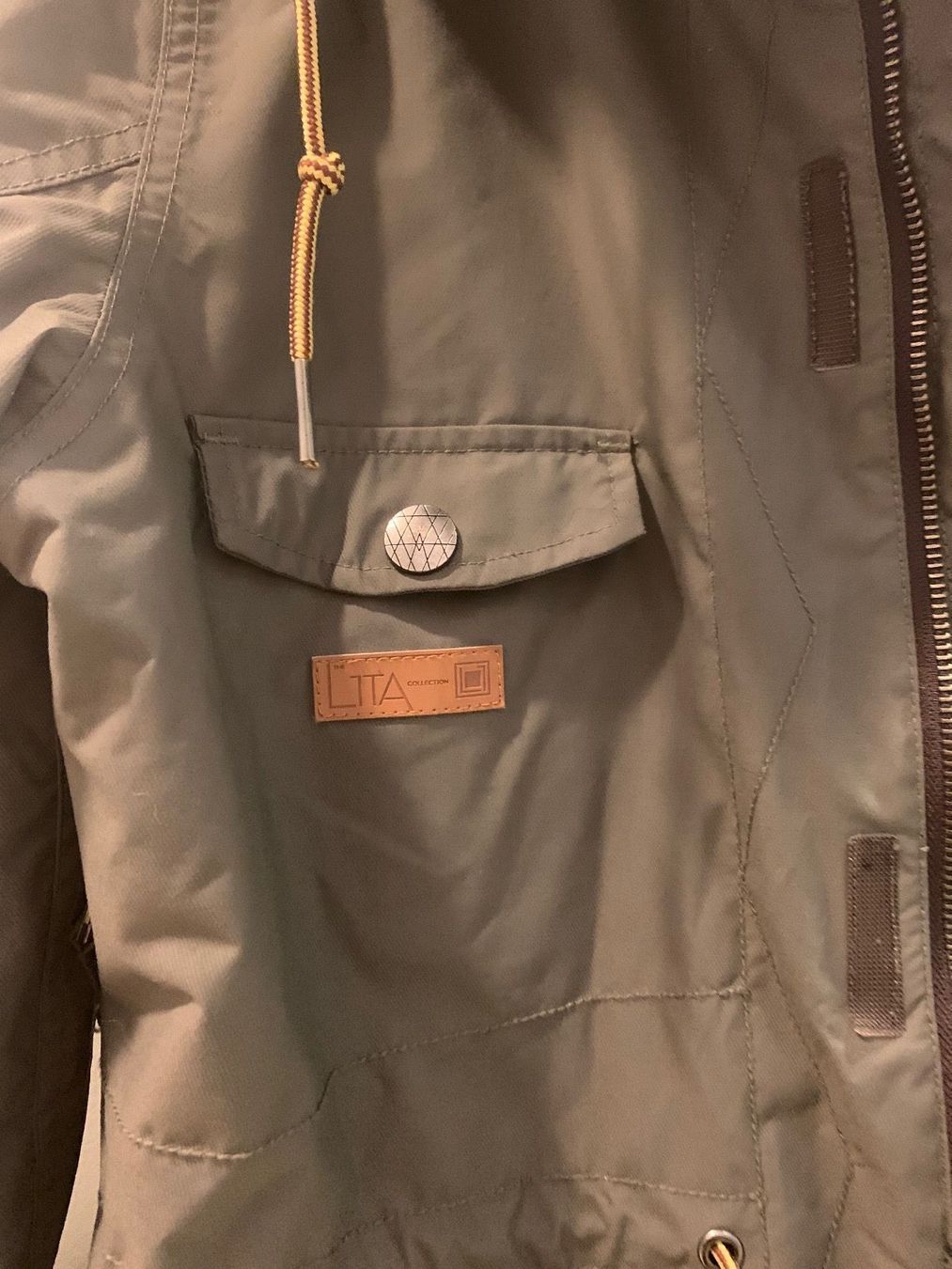 Giacche: NEU Ski/Snowboard Jacke – Nuovo e nell'imballaggio originale da Basel venduto da AVLiving 7