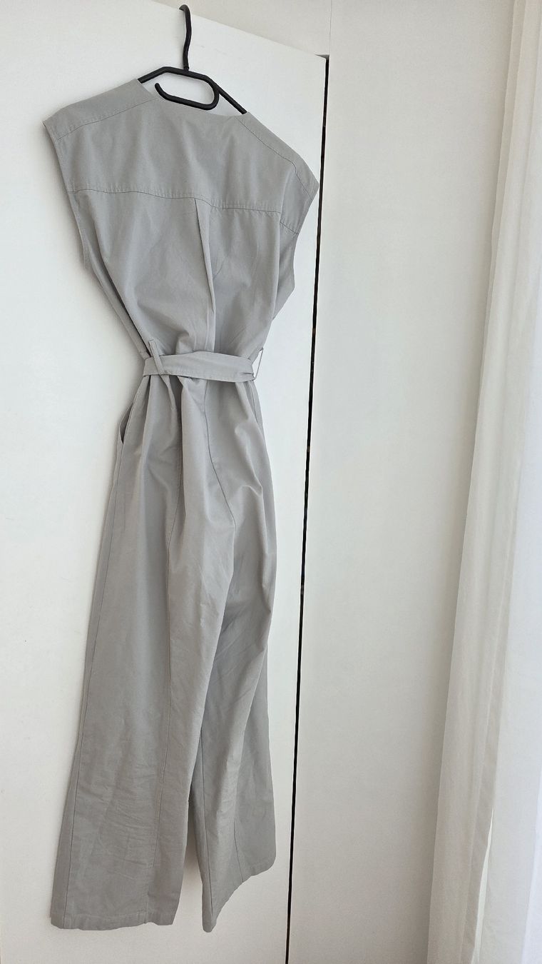 Mango Tute: Overall Grösse 40/M MANGO, grey – Nuovo (secondo la descrizione) da Hausen am Albis venduto da pear04 1