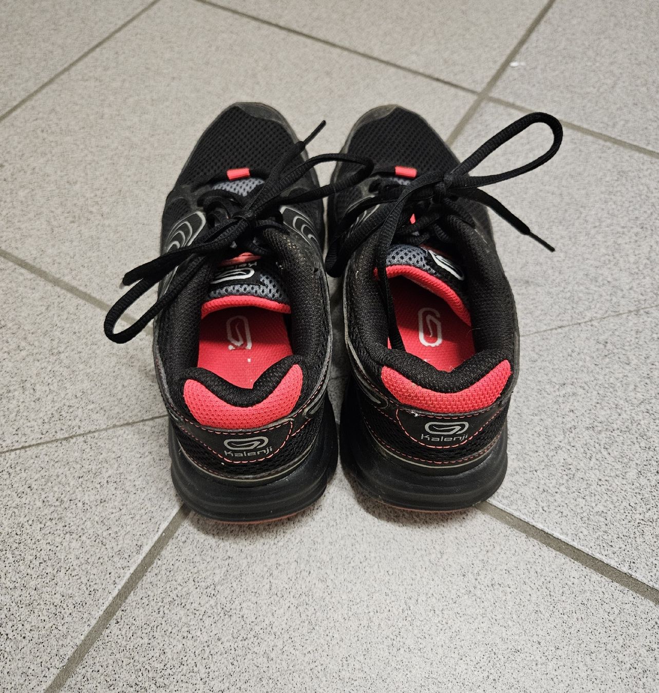 Decathlon Scarpe da uomo: chaussures de sport Kalenji – Usato da Tramelan venduto da Vipers1 2