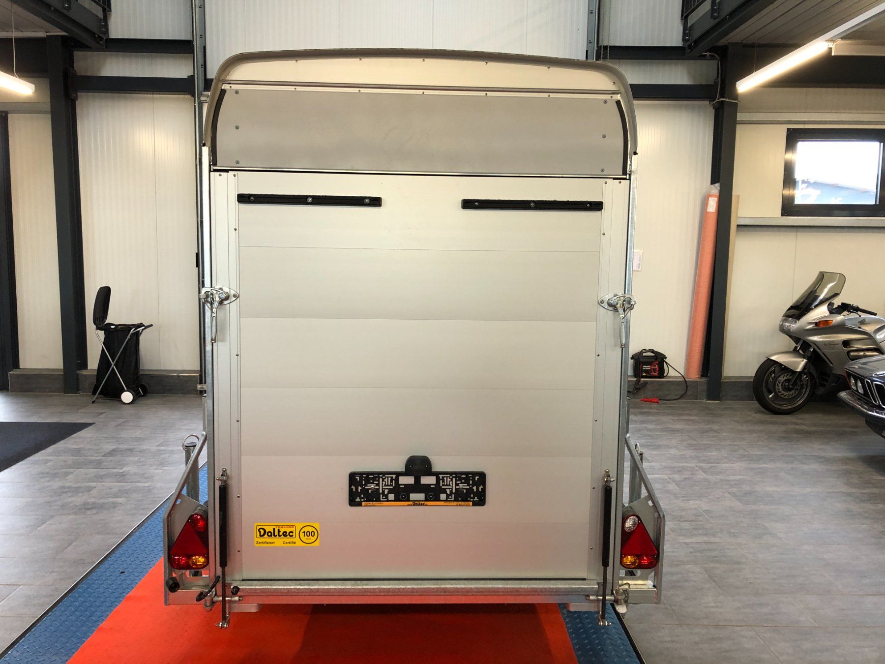 Cheval Liberte Anhänger: Cheval Liberté C300 AERO Roadster – Neu (gemäss Beschreibung) aus Gampelen von Steuer0 6