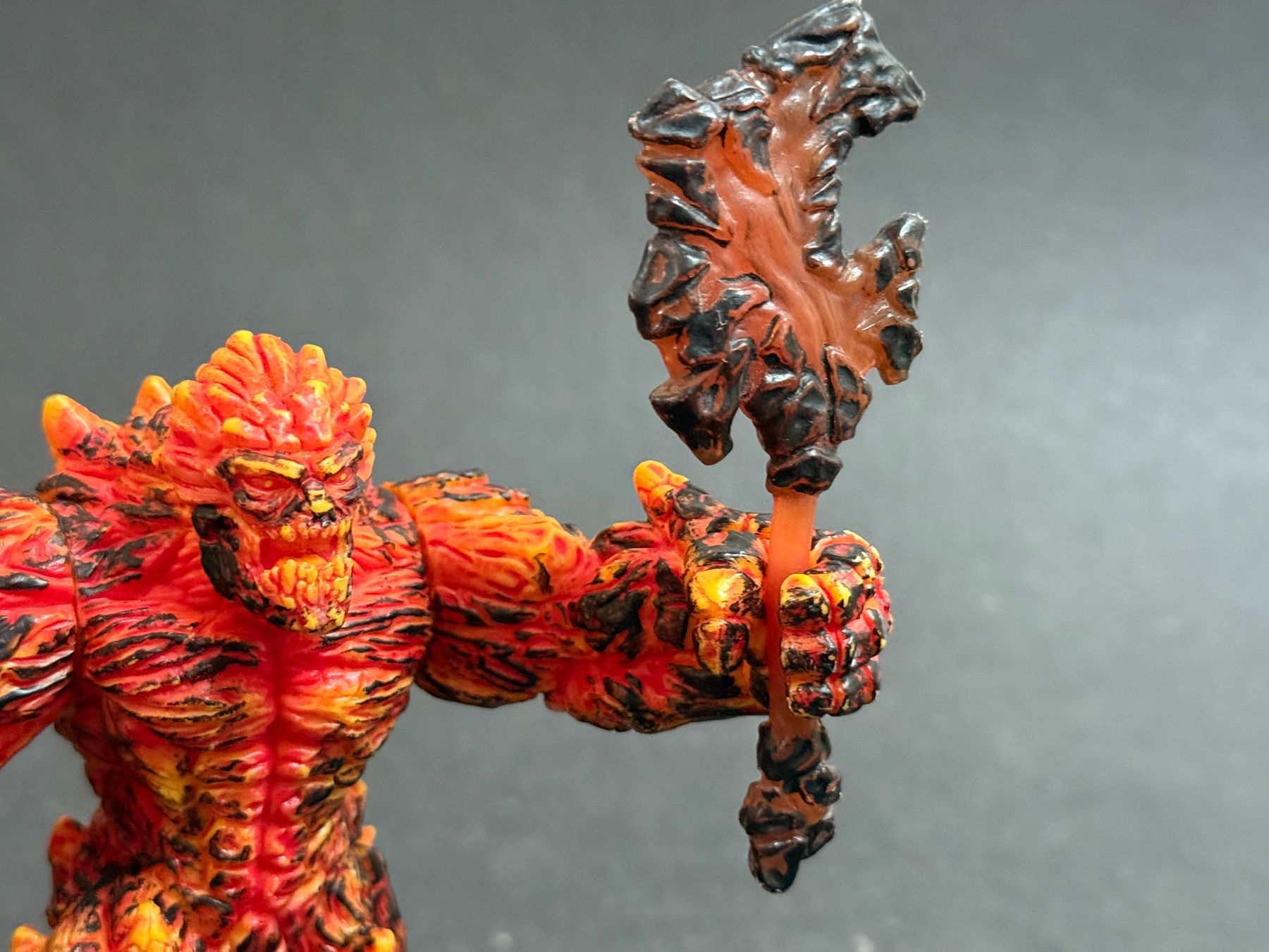 Schleich Statuette: Schleich 42447 Lava Golem mit Waffe Eldrador – Usato da Ennetbaden venduto da mapa05 2