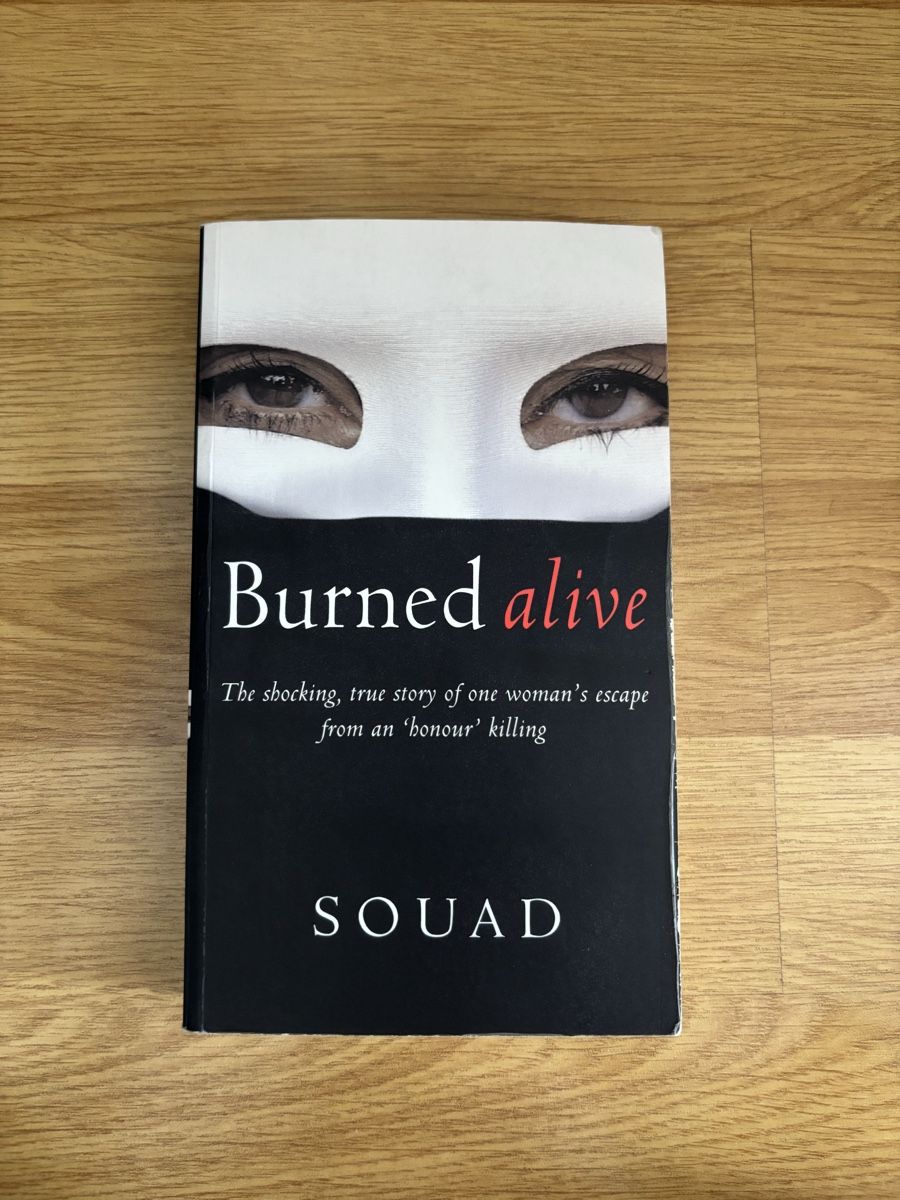 Libri: Burned Alive – Usato da Chur venduto da joa_l6tb