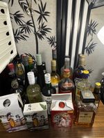 Diverse Spirituosen- und Wein-Kollektion - perfekt für den S