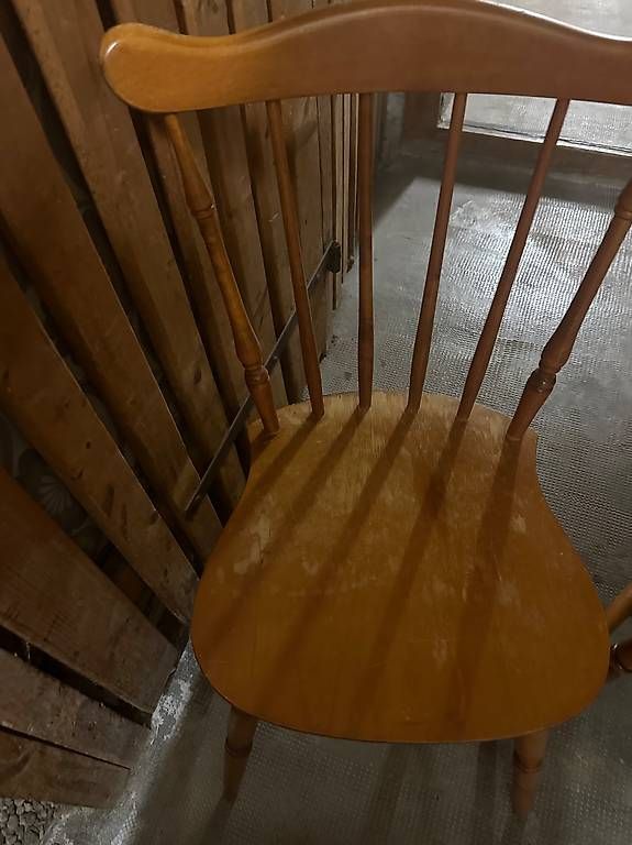 Stühle: Chaises en bois – Gebraucht aus Prilly von man_yws7 1