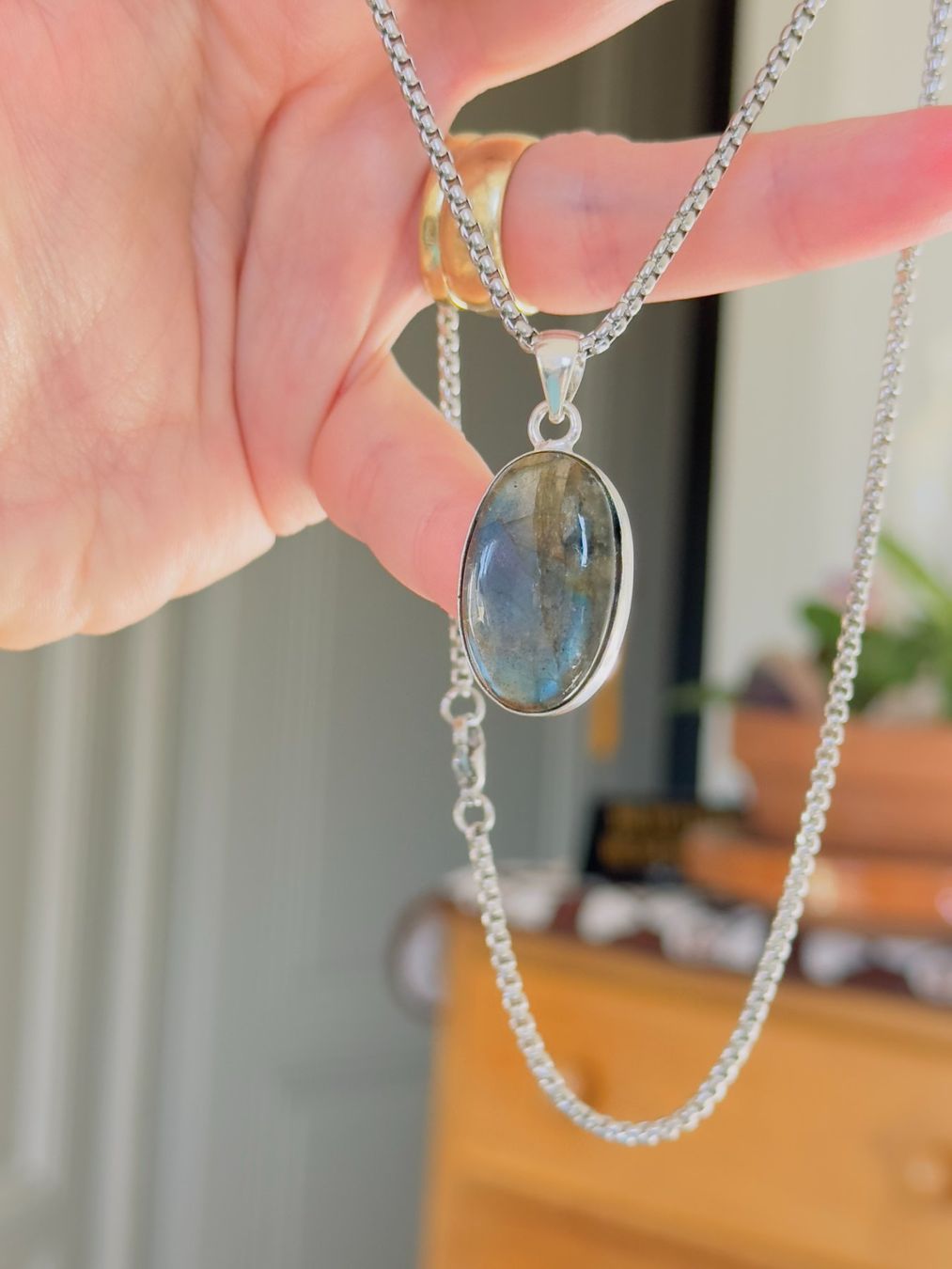 Ketten: Labradorite necklace – Neu und originalverpackt aus Genève von AGBERG 7