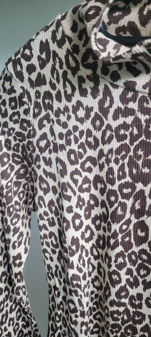 Sezane Tops: Pull chaussette Sézane taille M – D'occasion à Sion par lik_k6h2 1