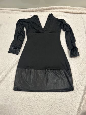 Second Skin Cocktailkleid Sexy Ausschnitt Gr M NEU