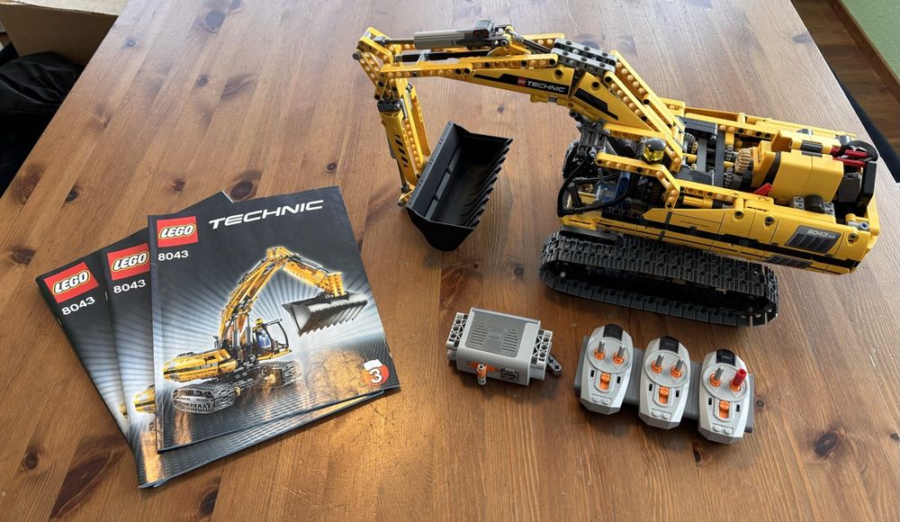 LEGO Technic 8043 Bagger + 42049 Bergbaufräsmaschine (Gebraucht) in ...