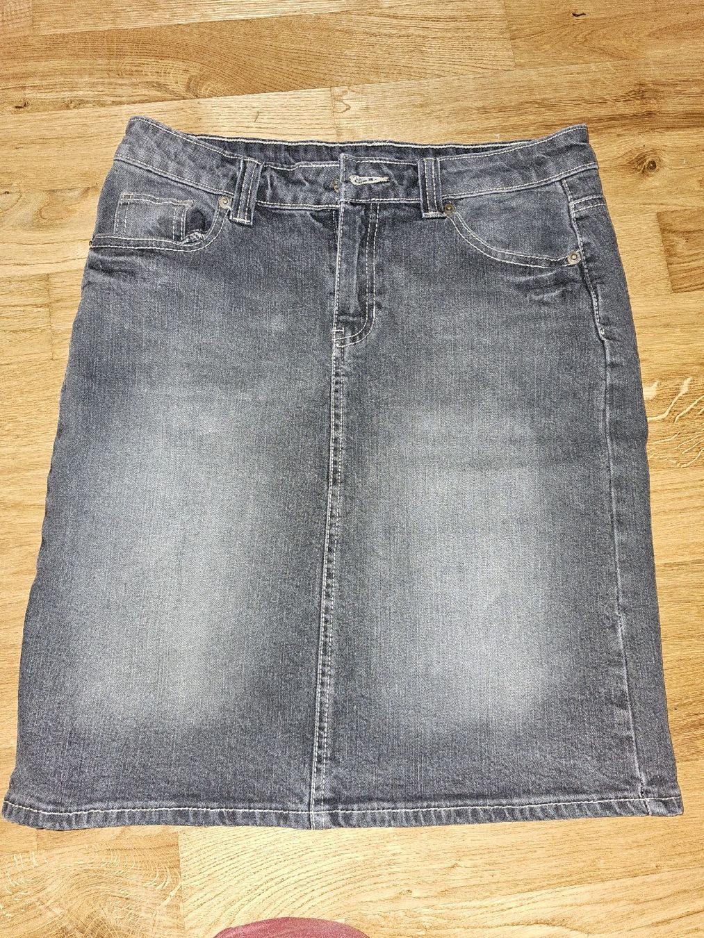 Röcke: Jupe en jeans Blackbox, taille 36 – Gebraucht aus Tecknau von Anadias