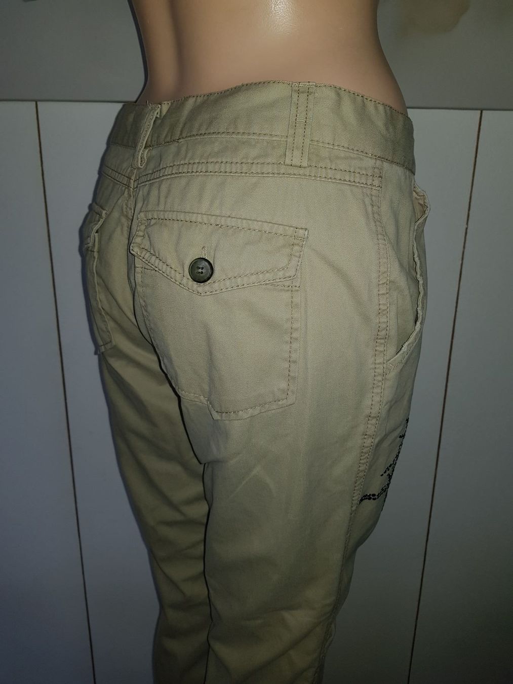 Hosen: AMISU Pantalon / Hose Taille / Grosse 36 – Gebraucht aus Cossonay-ville von Super-Price-Quality 8