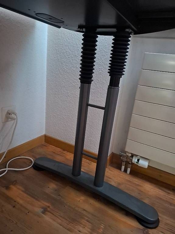 Scrivanie: Bürotisch höhenverstellbar – Usato da Winterthur venduto da Raccoon01 3