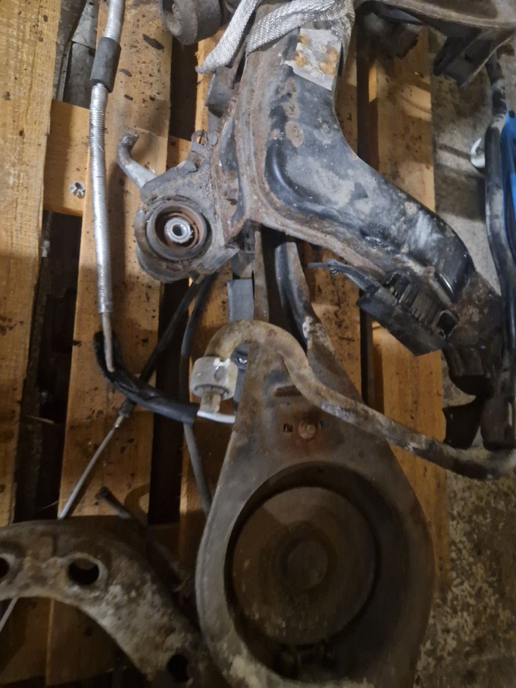 BMW Alle Autoersatzteile: BMW E36 HINTERACHSE – Defekt aus Zuchwil von  2