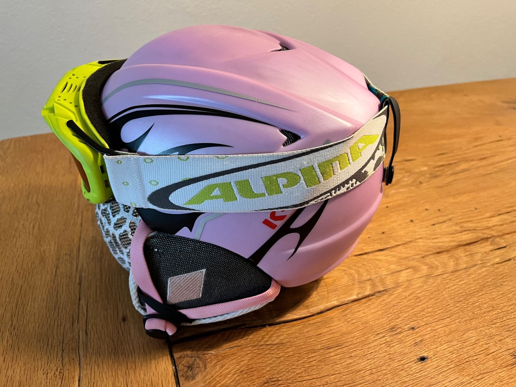 Caschi: verstellbarer Mädchen Ski-Helm K-Tec – Usato da Wohlen AG venduto da momo_1973