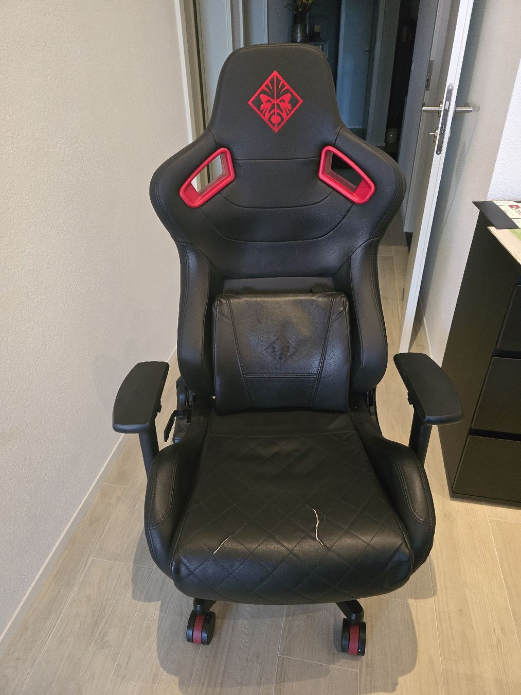 Poltrone: Gaming Chair / Chaise Gaming OMEN – Usato da Dompierre FR venduto da Naitcir