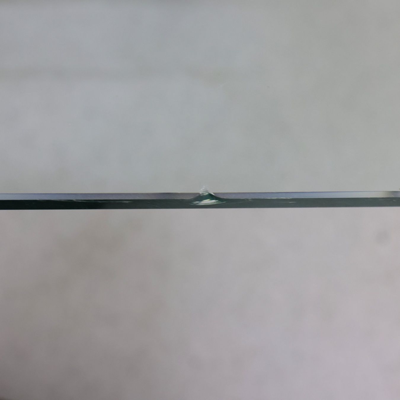 Tische: Einfacher Glas Tisch – Gebraucht aus Volketswil von brockipfannenstil 5