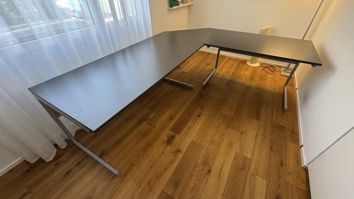 Scrivanie: Eckschreibtisch – Usato da Hochdorf venduto da Custer99