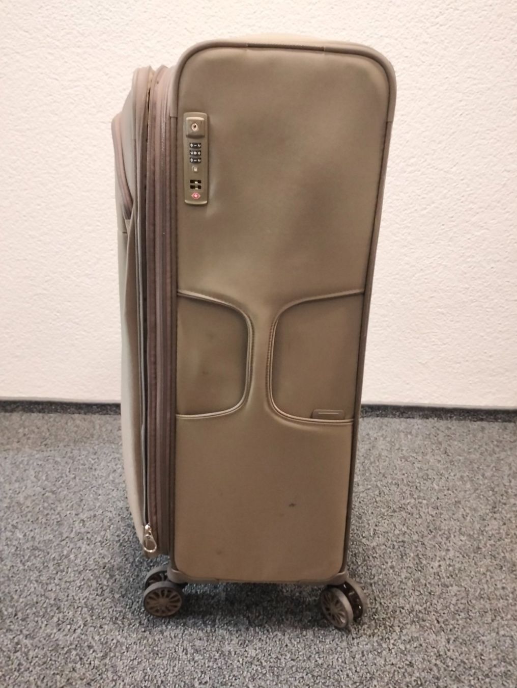 Samsonite Valigie: Samsonite Roll Koffer – Usato da Uster venduto da KarlZH 1