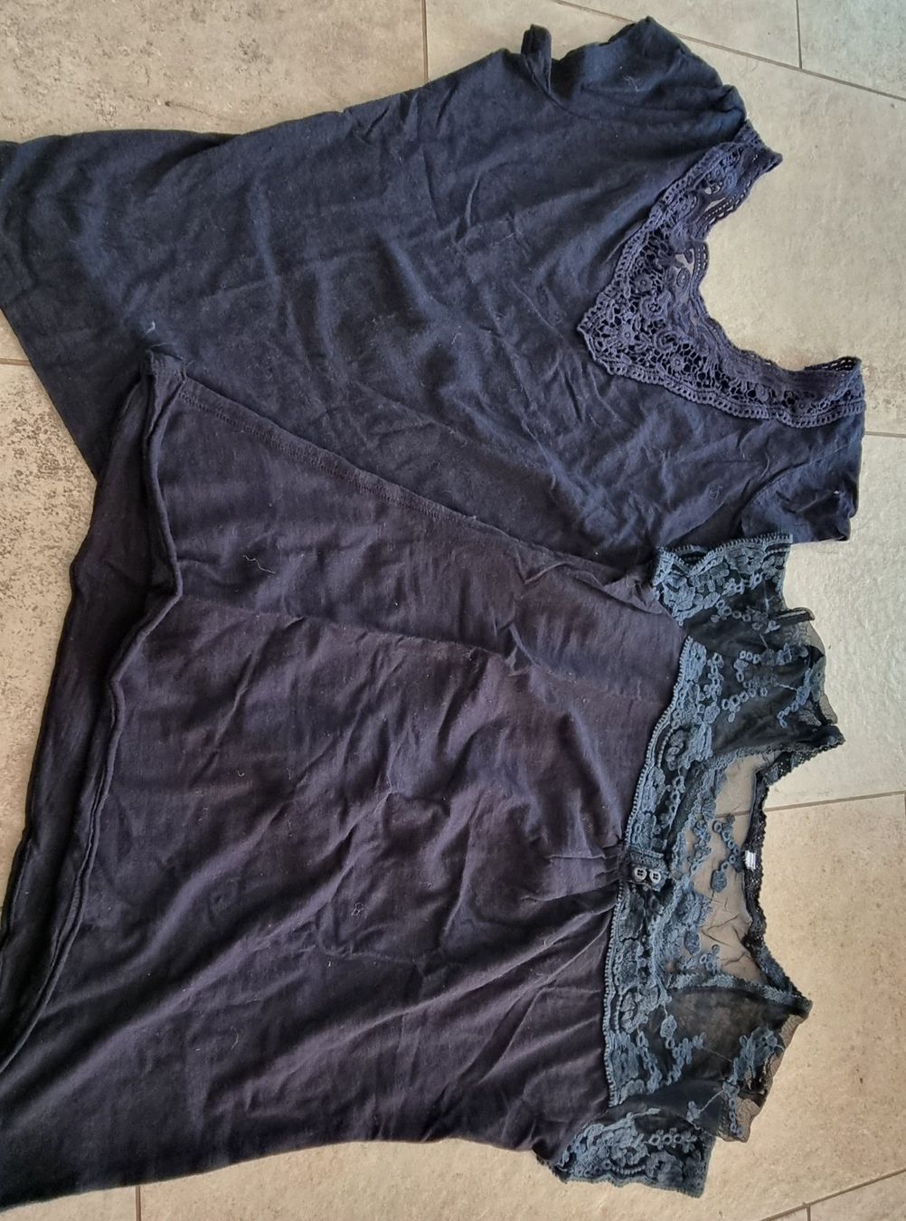 Lots de vêtements: Tolle Oberteile gr.S – Neuf (Voir description) à Grossdietwil par GNOM313 4