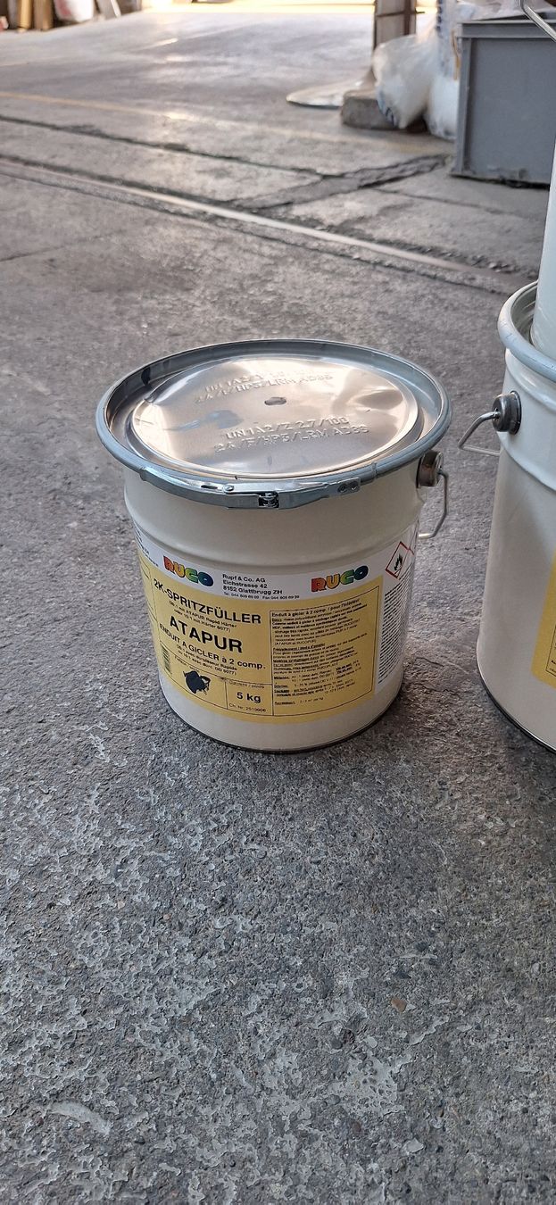 Peintures: Lackposten Ruco, teils neu – D'occasion à Kloten par WOODStudio 4