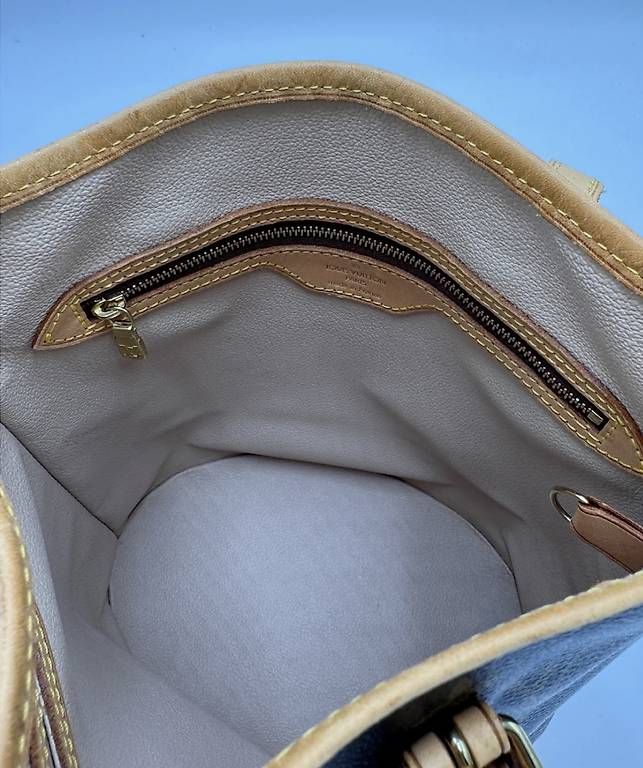Taschen für Damen: Sac Louis Vuitton – Gebraucht aus Romont FR von Yohelys 4